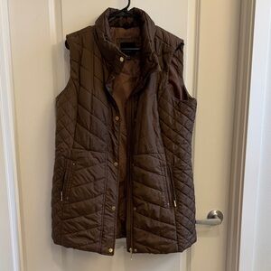 Weatherproof Quilted Chocolate Vest for Women